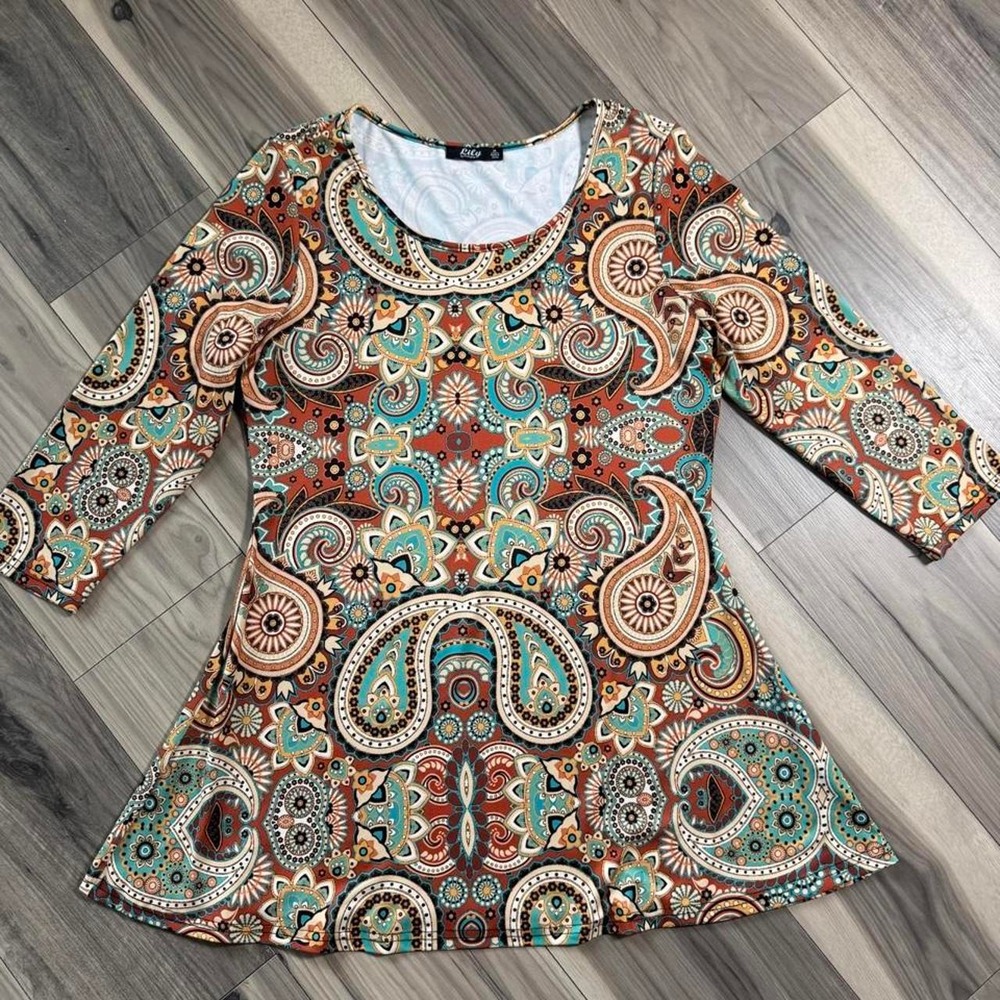 Lily by Firmano brown, teal, and cream paisley print blouse in size M